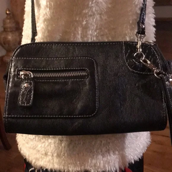 Kathy Van Zeeland …Sling Wallet - Picture 2 of 5